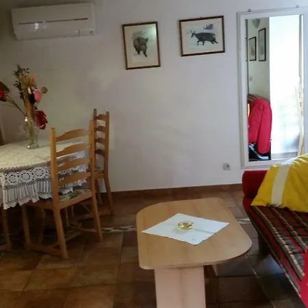 Apartmaji Stari Kovac