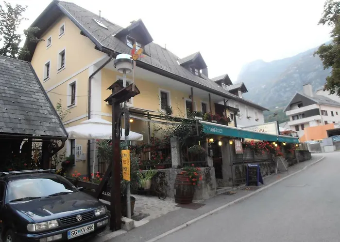 Apartmaji Stari Kovac *